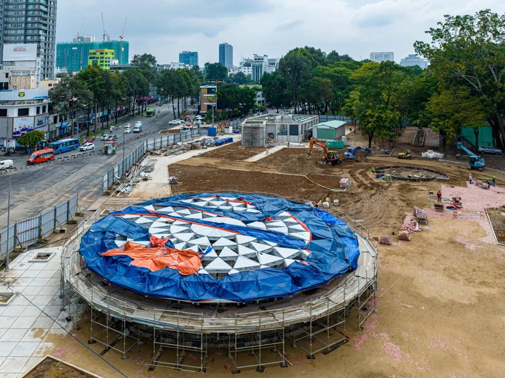 Lộ diện giếng trời 'khổng lồ' tại ga Bến Thành, tuyến metro số 1 ảnh 1 Lộ diện giếng trời 'khổng lồ' tại ga Bến Thành, tuyến metro số 1 ảnh 1