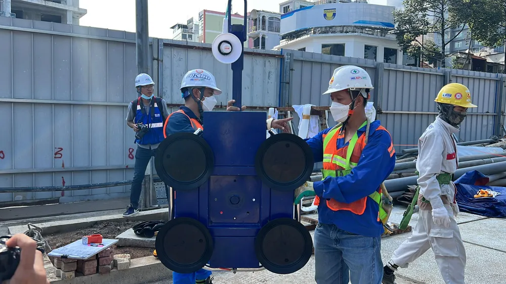 Lộ diện giếng trời 'khổng lồ' tại ga Bến Thành, tuyến metro số 1 ảnh 7 Lộ diện giếng trời 'khổng lồ' tại ga Bến Thành, tuyến metro số 1 ảnh 7