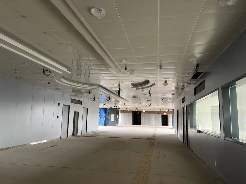 Đối với các nhà ga còn lại từ ga Phước Long trở về ga Văn Thánh Park, nhà thầu đang gấp rút tăng cường nhân lực, cố gắng hoàn thành trong quý I/2023. Đối với các nhà ga còn lại từ ga Phước Long trở về ga Văn Thánh Park, nhà thầu đang gấp rút tăng cường nhân lực, cố gắng hoàn thành trong quý I/2023.