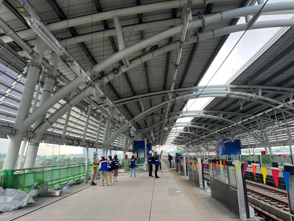 Tiến độ toàn dự án metro số 1 ( Bến Thành - Suối Tiên) hiện đạt được 92,95%, dự kiến sẽ chạy tàu vào năm 2023. Tiến độ toàn dự án metro số 1 ( Bến Thành - Suối Tiên) hiện đạt được 92,95%, dự kiến sẽ chạy tàu vào năm 2023.