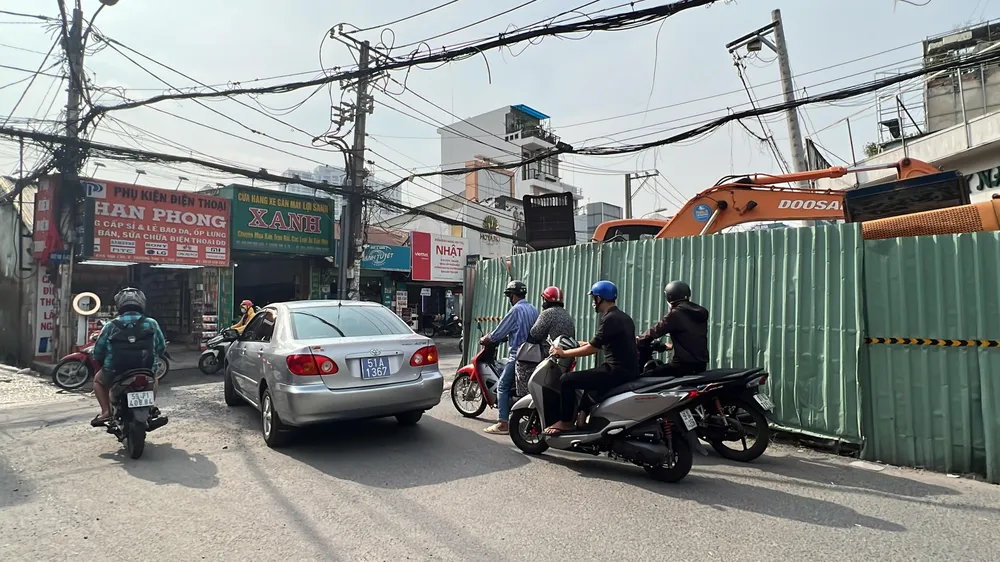 Rào chắn trên đường Võ Văn Ngân lấn lòng đường: Chủ đầu tư nói gì? ảnh 9