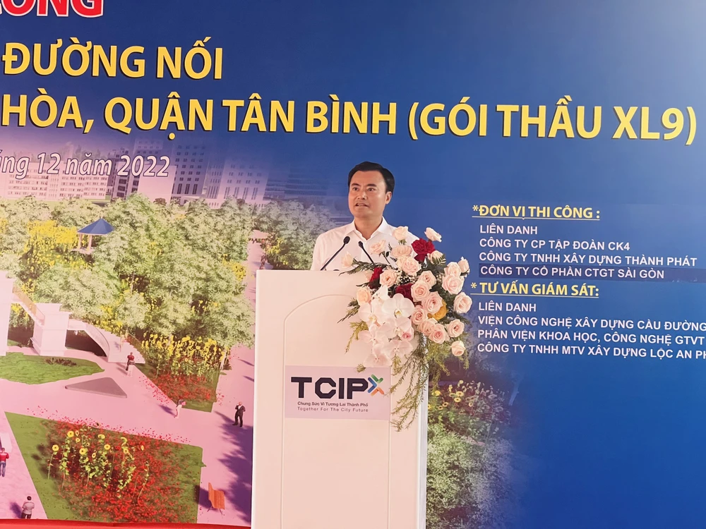 Phó Chủ tịch UBND TP.HCM Bùi Xuân Cường đề nghị các đơn vị nỗ lực hoàn thành đúng tiến độ công việc đã đề ra. Ảnh: ĐÀO TRANG.
