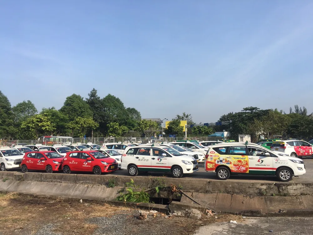 Bãi đệm xe taxi trước sân bay đã đi vào hoạt động. Ảnh: ĐT Bãi đệm xe taxi trước sân bay đã đi vào hoạt động. Ảnh: ĐT