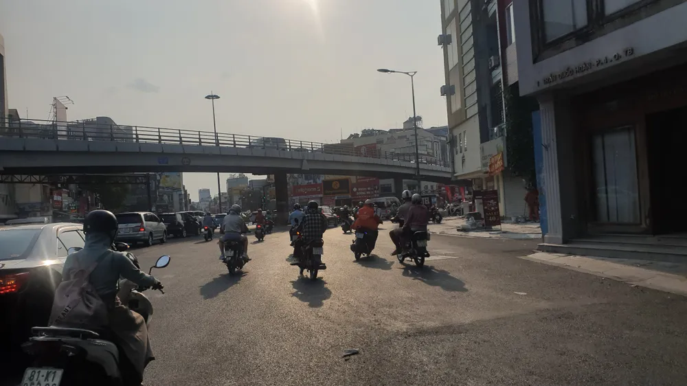 Dự án cải tạo đường Cộng Hòa qua khu vực vòng xoay Lăng Cha Cả đã được hoàn thành. Dự án cải tạo đường Cộng Hòa qua khu vực vòng xoay Lăng Cha Cả đã được hoàn thành.