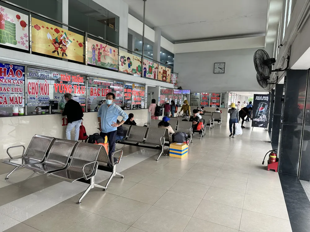 Hiện Bến xe Miền Tây đạt gần 49.000 lượt khách/ngày.