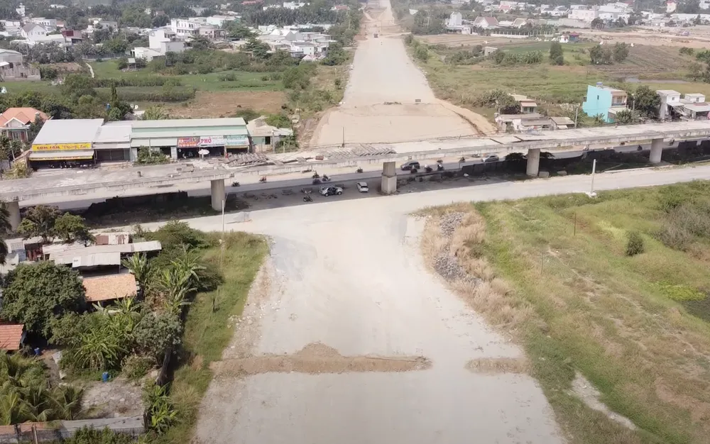 Chủ đầu tư cho biết nếu dự án được điều chỉnh thời gian thì tới tháng 12-2025 sẽ hoàn thành. Ảnh: CTV. Chủ đầu tư cho biết nếu dự án được điều chỉnh thời gian thì tới tháng 12-2025 sẽ hoàn thành. Ảnh: CTV.