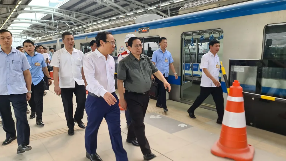 Thủ tướng Chính phủ đốc thúc tiến độ metro số 1. Ảnh: MAUR.