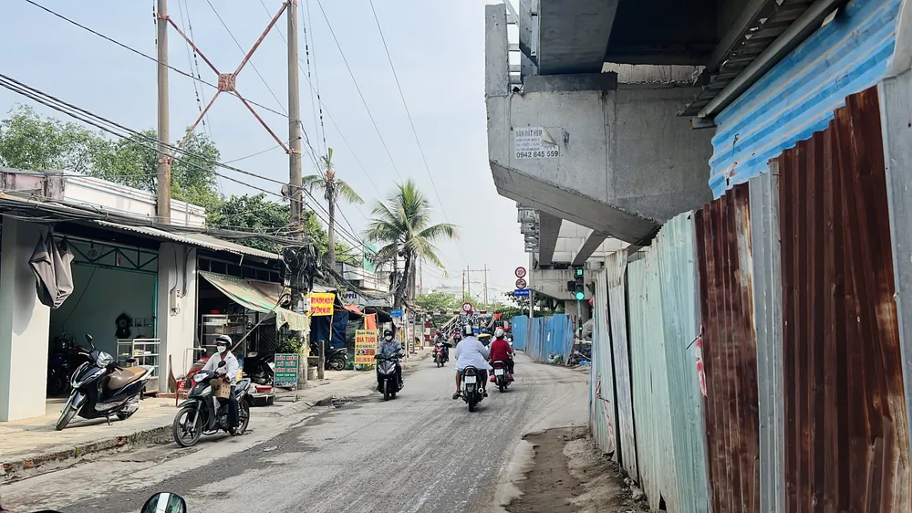 Đường Lê Văn Lương hiện hữu đã quá tải. Ảnh: ĐÀO TRANG Đường Lê Văn Lương hiện hữu đã quá tải. Ảnh: ĐÀO TRANG