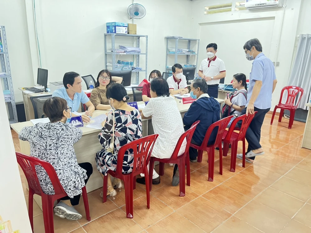 Huyện Hóc Môn tiếp tục chi trả bồi thường dự án vành đai 3 xuyên thứ 7 và chủ nhật. Ảnh: CTV