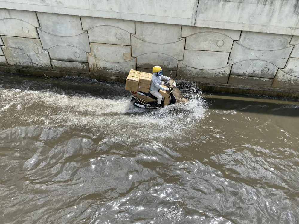 Ban Giao thông cho biết máy bơm nước ở hầm chui Bến xe Miền Đông mới gặp sự cố.