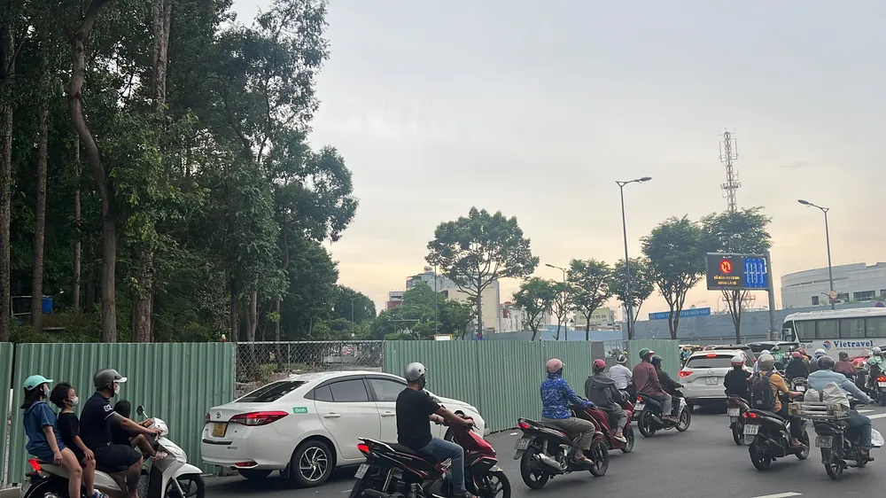 Dự kiến dự án Trần Quốc Hoàn - Cộng Hòa sẽ hoàn thành toàn bộ vào tháng 9-2024 để đồng bộ với thời điểm hoàn thành đưa vào sử dụng nhà ga T3 sân bay Tân Sơn Nhất (dự kiến cuối năm 2024).