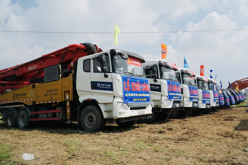 Ngày 18-6, lễ khởi công dự án vành đai 3 đã được tổ chức sớm hơn dự kiến. Ảnh NHẬT DIỄM Ngày 18-6, lễ khởi công dự án vành đai 3 đã được tổ chức sớm hơn dự kiến. Ảnh NHẬT DIỄM