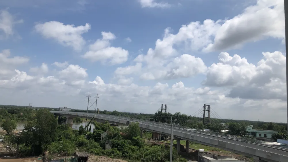 Cầu Vàm Sát 2 sau khi hoàn thành sẽ tăng khả năng lưu thông hàng hóa giữa huyện Cần Giờ với huyện Cần Giuộc, Long An và huyện Gò Công, Tiền Giang thông qua bến phà Vàm Sát-Tân Tập, nối vào quốc lộ 50.