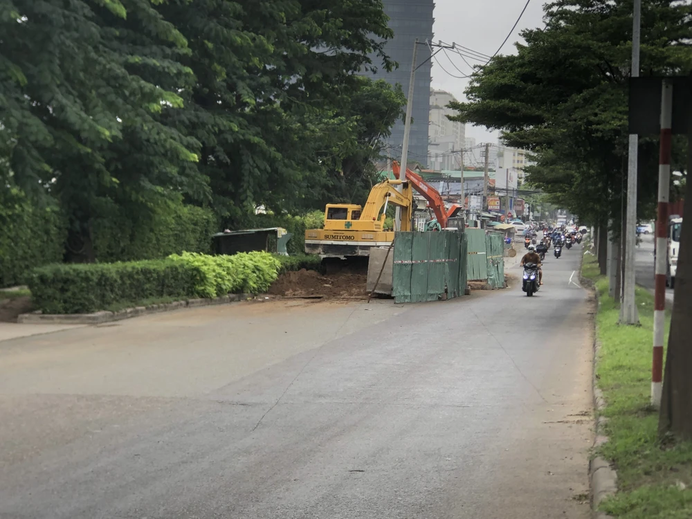 Hiện Ban Giao thông cũng đang đẩy nhanh tiến độ dự án để thông xe một nhánh hầm chui HC2 vào dịp 30-4-2024.