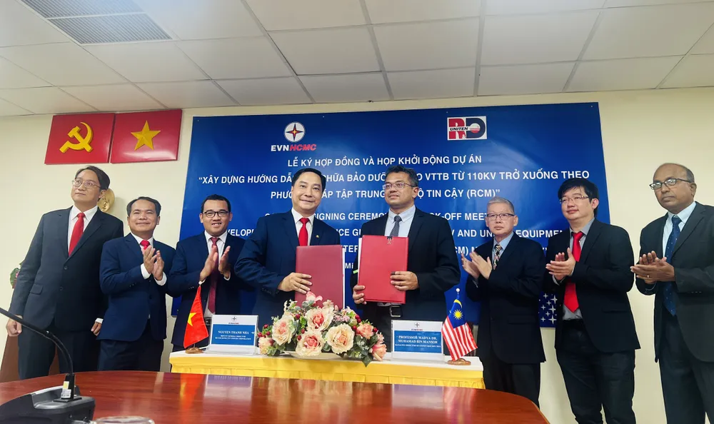 Lễ ký hợp đồng và khởi động dự án "Xây dựng hướng dẫn sửa chữa bảo dưỡng VTTB từ 110kV trở xuống theo phương pháp tập trung vào độ tin cậy (RCM). Lễ ký hợp đồng và khởi động dự án "Xây dựng hướng dẫn sửa chữa bảo dưỡng VTTB từ 110kV trở xuống theo phương pháp tập trung vào độ tin cậy (RCM).