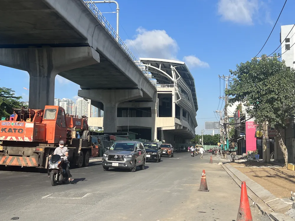Đoạn song hành Võ Nguyên Giáp khu vực phường Thảo Điền đã được thảm nhựa. Ảnh: ĐT Đoạn song hành Võ Nguyên Giáp khu vực phường Thảo Điền đã được thảm nhựa. Ảnh: ĐT