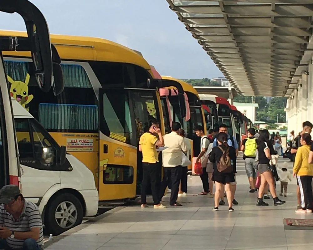 Bến xe Miền Đông mới vắng khách, với khoảng 5.000 khách/ngày.