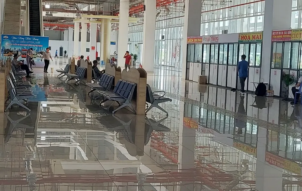 Ước tính Bến xe Miền Đông mới chỉ có khoảng 1.500 hành khách/ngày vào ngày cuối nghỉ lễ.