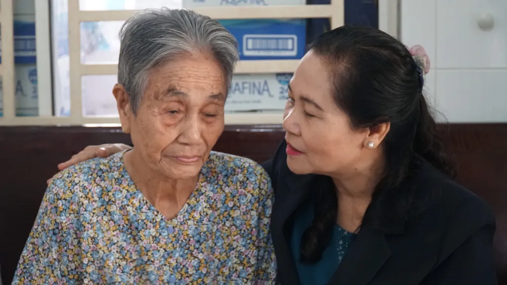 Chủ tịch HĐND TP.HCM báo tin mừng khi cầu Long Kiểng đã hoàn thành.