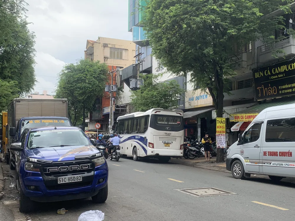 Hãng xe Hải Duyên cũng đón trả khách ở quận 5.