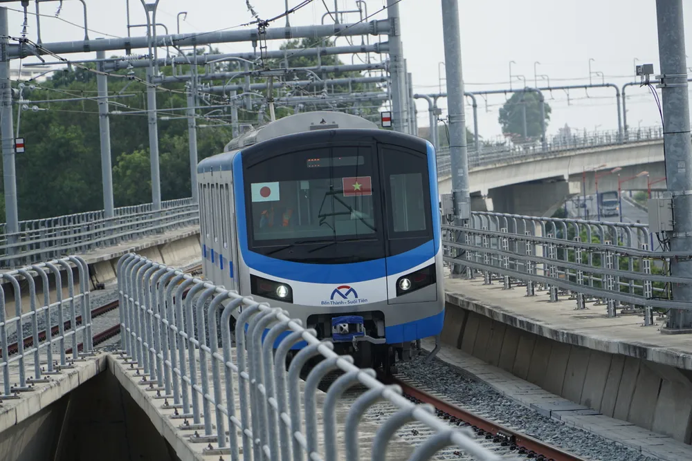 Ban Quản lý Đường sắt đô thị kiến nghị tiếp tục thực hiện nhiều nhóm công việc vào năm 2024. Ảnh: ĐT tau-metro1.jpeg