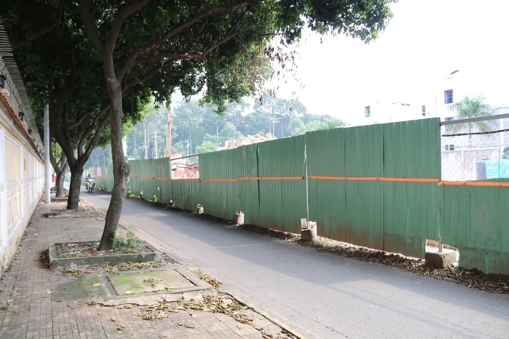 Trung tâm Quản lý hạ tầng giao thông đường bộ đưa ra hai phương án để giải quyết nút thắt cổ chai ở khu vực Tân Sơn Nhất. tran-quoc-hoan