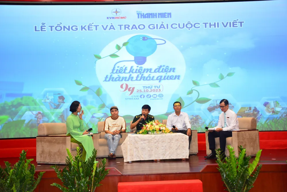 Anh bộ đội biên phòng Nguyễn Văn Hội đạt giải nhất cuộc thi "Tiết kiệm điện thành thói quen" chia sẻ câu chuyện của mình. cuộc thi viết tiết kiệm điện
