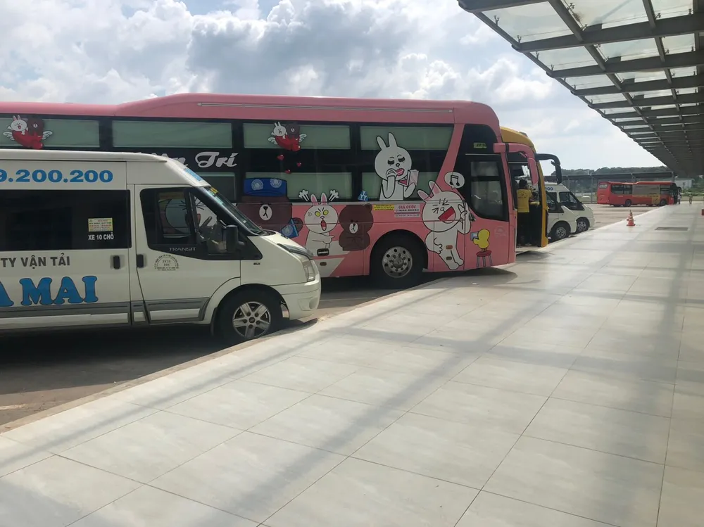 Bến xe Miền Đông mới sẵn sàng phương tiện phục vụ hành khách. Ảnh: ĐT 6867E786-C337-44E9-A814-92BC4FCCD584.jpeg