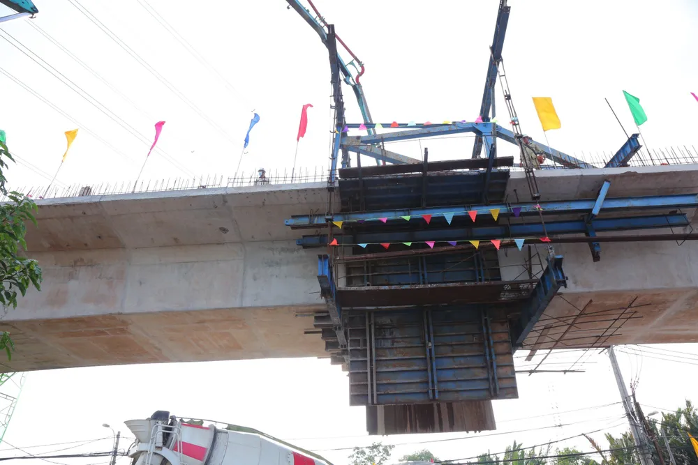 Dự kiến cầu Nam Lý sẽ hoàn thành vào tháng 9-2024. cau-nam-ly-5.jpg