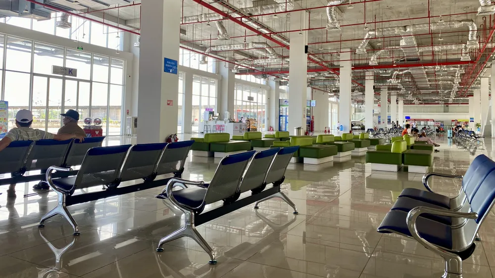 Bến xe miền Đông mới ra sao sau khi siết chặt “xe dù bến cóc” ?