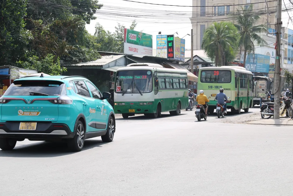 đường Đỗ Xuân Hợp