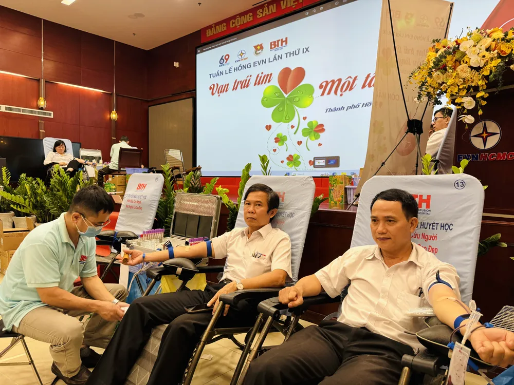 tri ân khách hàng