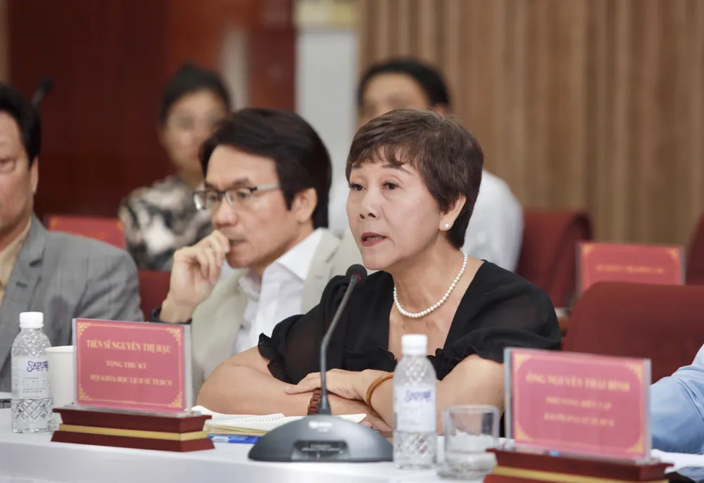 TS Nguyễn Thị Hậu, Tổng thư ký hội khoa học lịch sử TP.HCM cho rằng phát triển kinh tế ven sông cần hài hòa giữa lợi ích kinh tế và trách nhiệm cộng đồng. Ảnh: Nguyệt Nhi