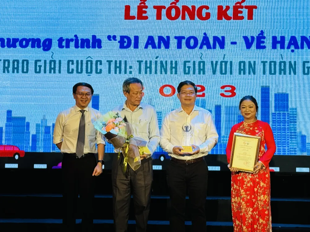 đi an toàn - về hạnh phúc
