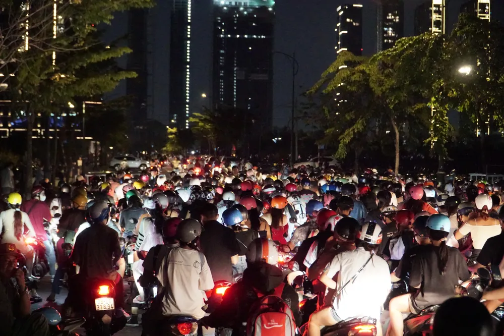 hàng loạt tuyến đường ùn tắc nghiêm trọng
