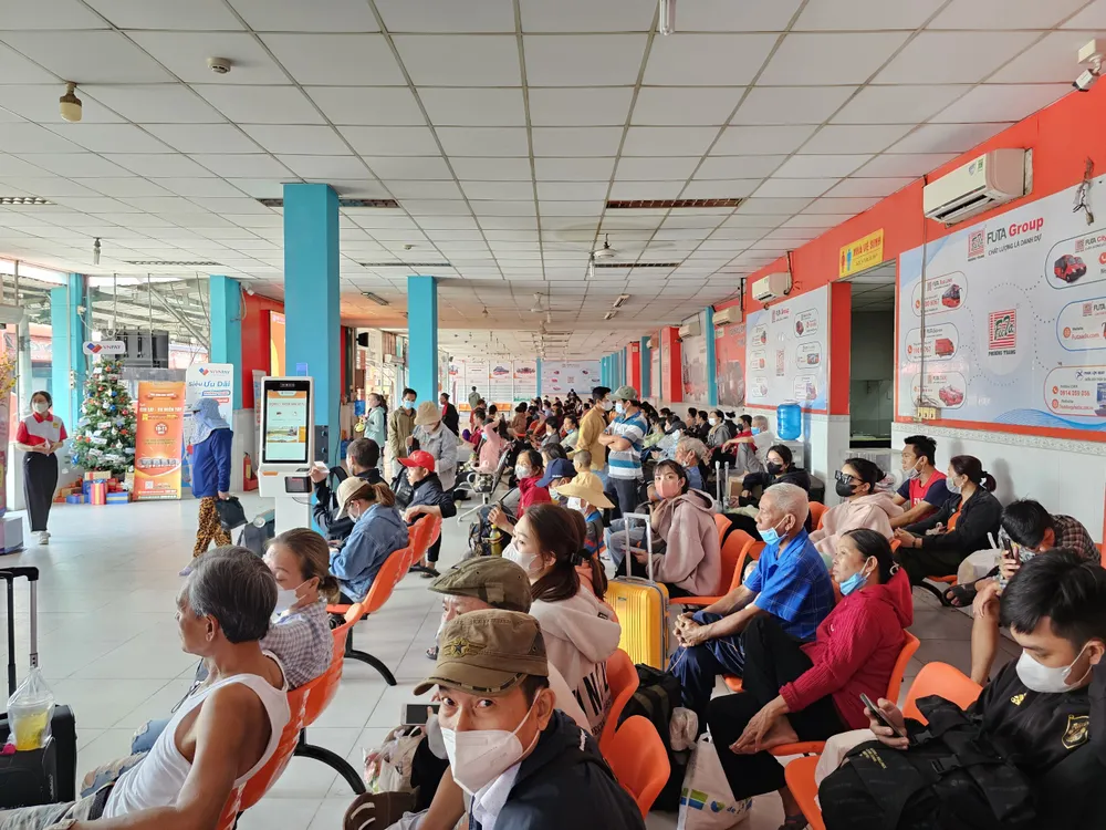 Bến xe miền Tây