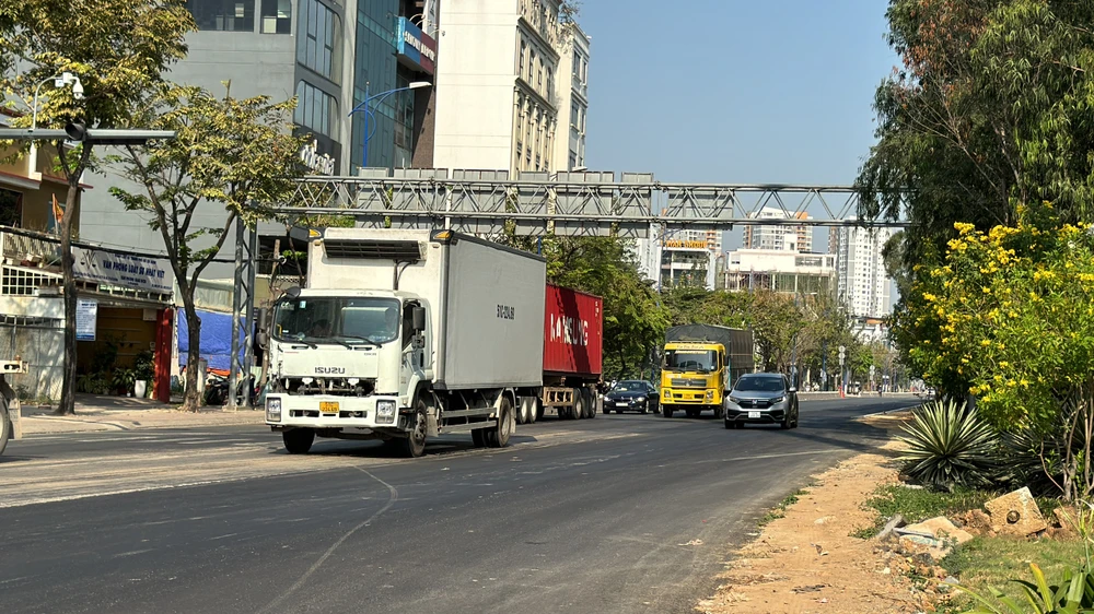 đường Đồng Văn Cống