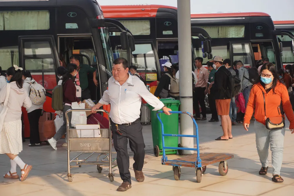Ước tính đêm 2-2, lượng khách về bến xe sẽ tăng cao.
