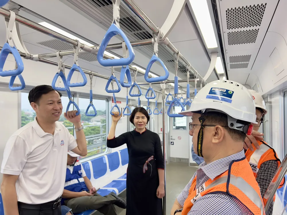 metro số 1 chạy thử xuyên Tết