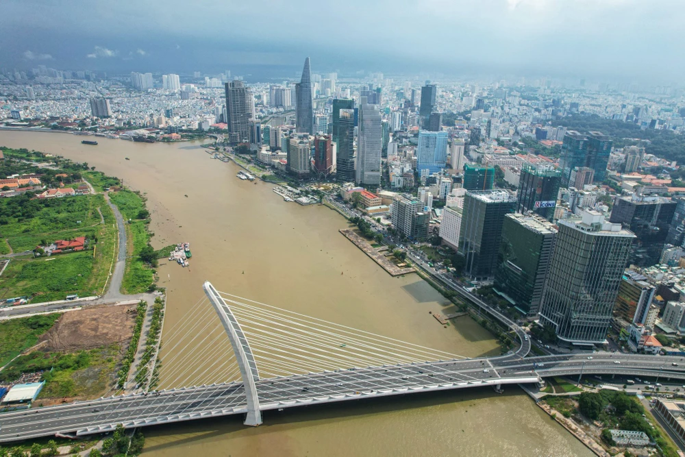 TP.HCM đang lấy ý kiến của các sở ngành, địa phương về việc mở rộng đường ven sông Sài Gòn. Ảnh: ĐT đường ven sông Sài Gòn được mở rộng