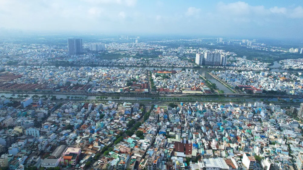 Khu vực dự án cầu đường Bình Tiên đi qua. Ảnh: NGUYỄN TIẾN cầu đường Bình Tiên được làm theo dạng hợp đồng BOT