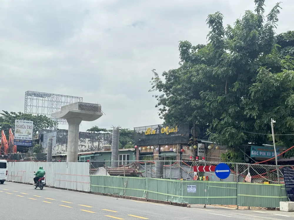 đề xuất cấm container, xe tải trên 5 tấn lưu thông lên cầu vượt ngã tư Thủ Đức