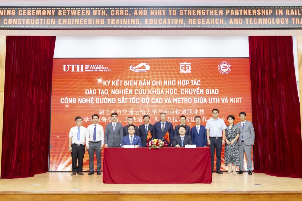 Đại học GTVT TP.HCM hợp tác với Trung Quốc để phát triển metro, đường sắt tốc độ cao
