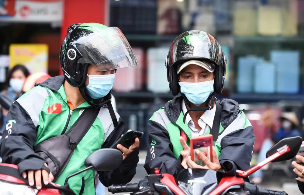 Thu hồi giấy phép kinh doanh không thời hạn đối với Go Car (tên thương hiệu Gojek). Thu hồi giấy phép kinh doanh không thời hạn đối với Go Car