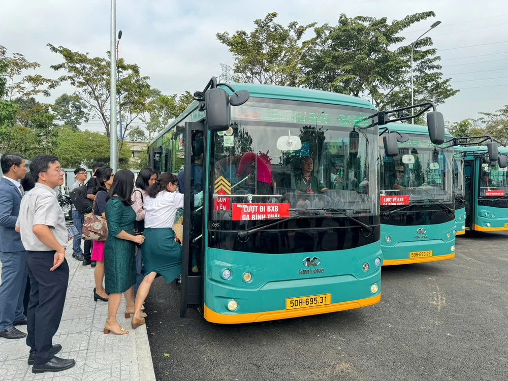 xe-buyt-dien-1.jpg