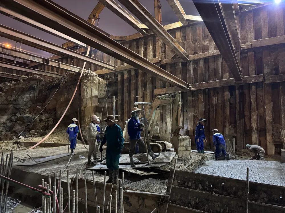 Các anh hùng thầm lặng thi công xuyên Tết để đưa công trình trọng điểm về đích