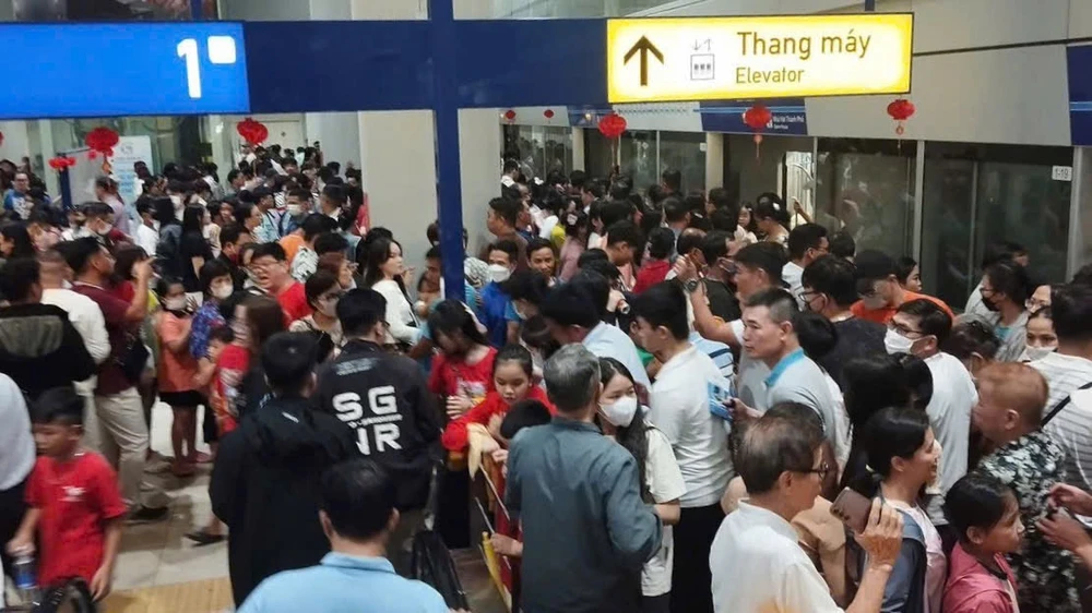 Nhu cầu người dân đi metro số 1 rất lớn.