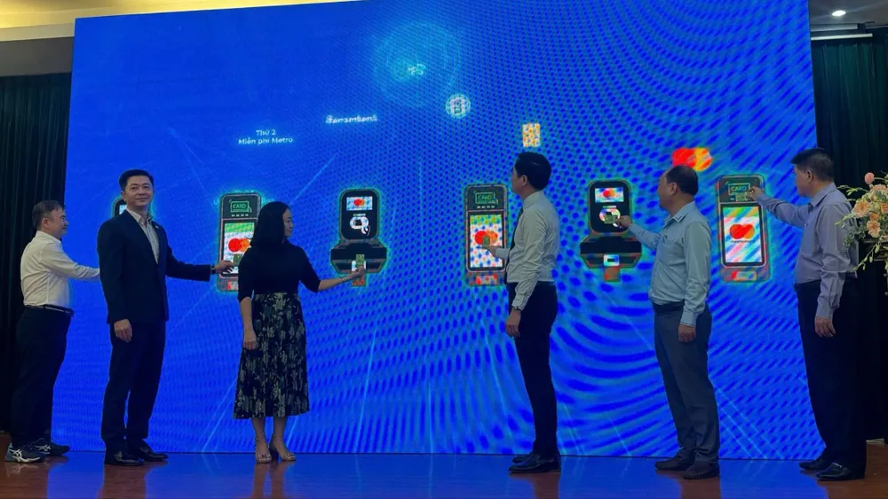 TP.HCM có thẻ thanh toán liên thông giữa các loại hình giao thông công cộng