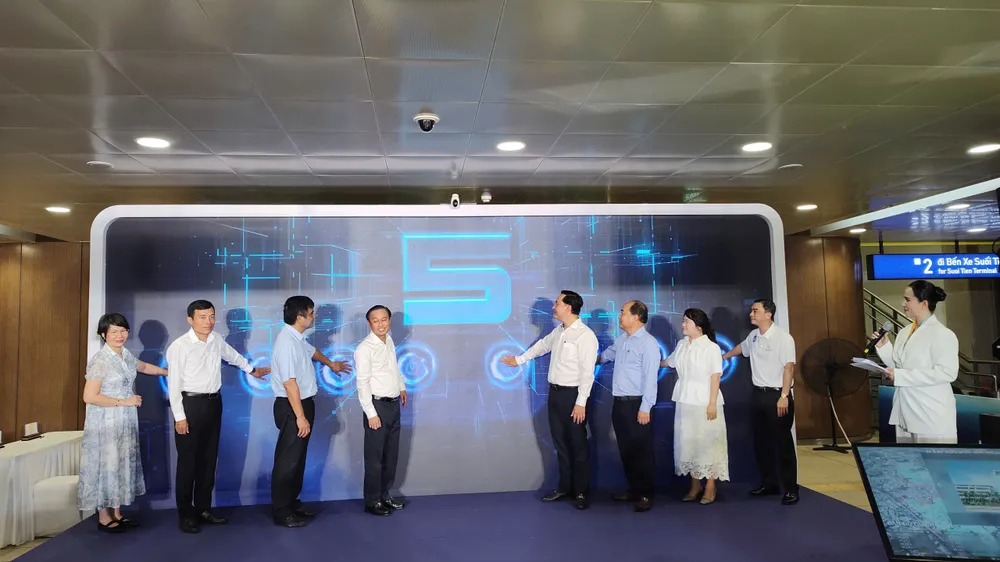 Khai mạc Ngày hội Công nghệ số đầu tiên trên tuyến metro số 1 - Thu Duc Digital Day 2025