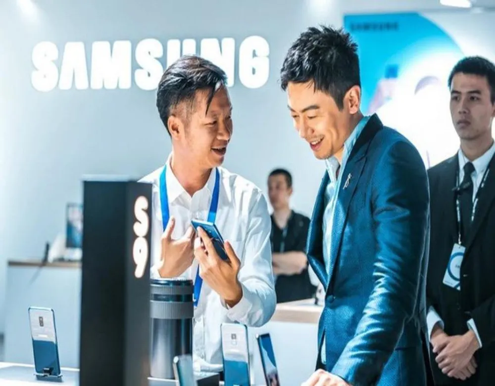 Smartphone Samsung sẽ bị sụt giá bán ảnh 1 Smartphone Samsung sẽ bị sụt giá bán ảnh 1